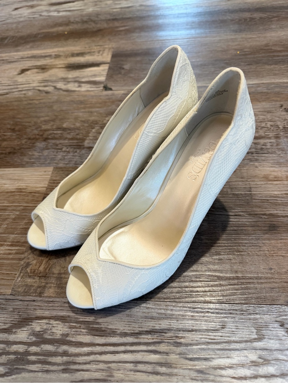 dexflex comfort Ivory Peep Toe Wedge Heels